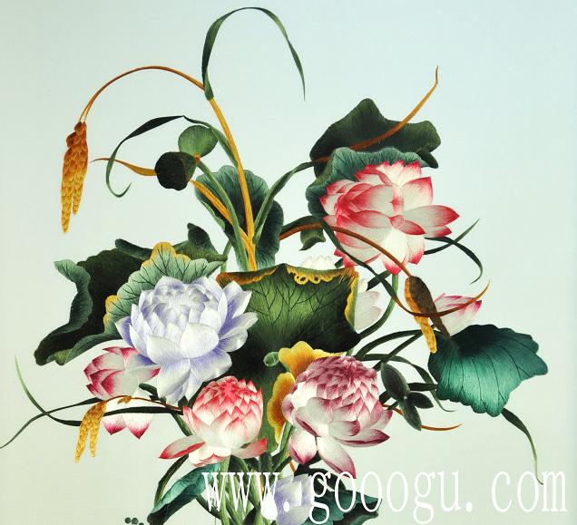 蘇繡精品特寫、繡工精細(xì)，線條均勻、層次感鮮明